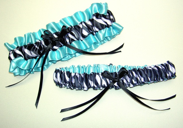 Turquoise Double-Edge Satin/Zebra Garter